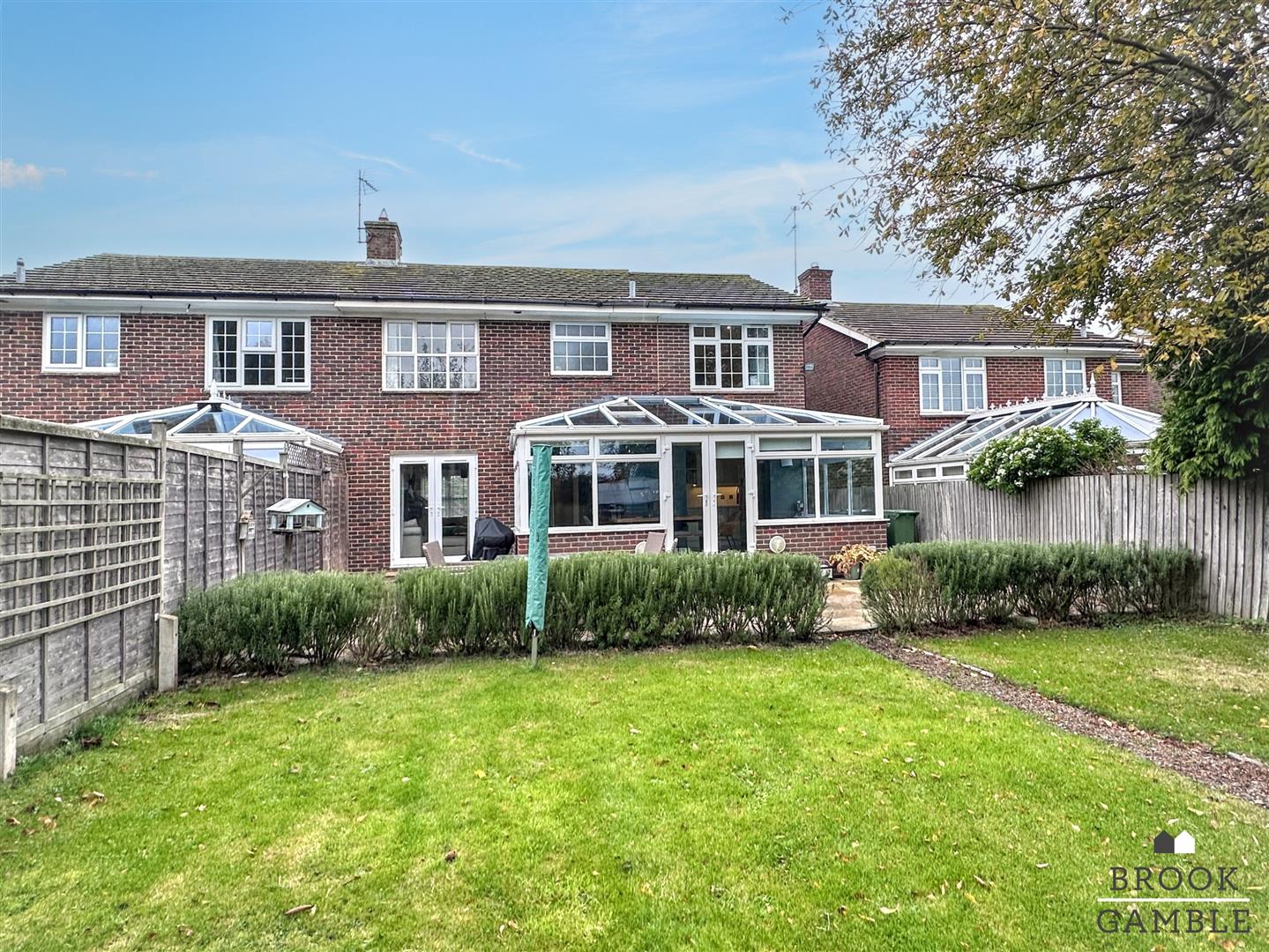 4 Bedroom House. Park Lane in Eastbourne,  2